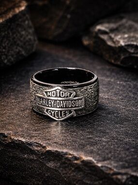 Harley-Davidson Men's Black & Silver Logo Ring Size 8